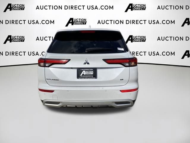 Used 2024 Mitsubishi Outlander SE image 6
