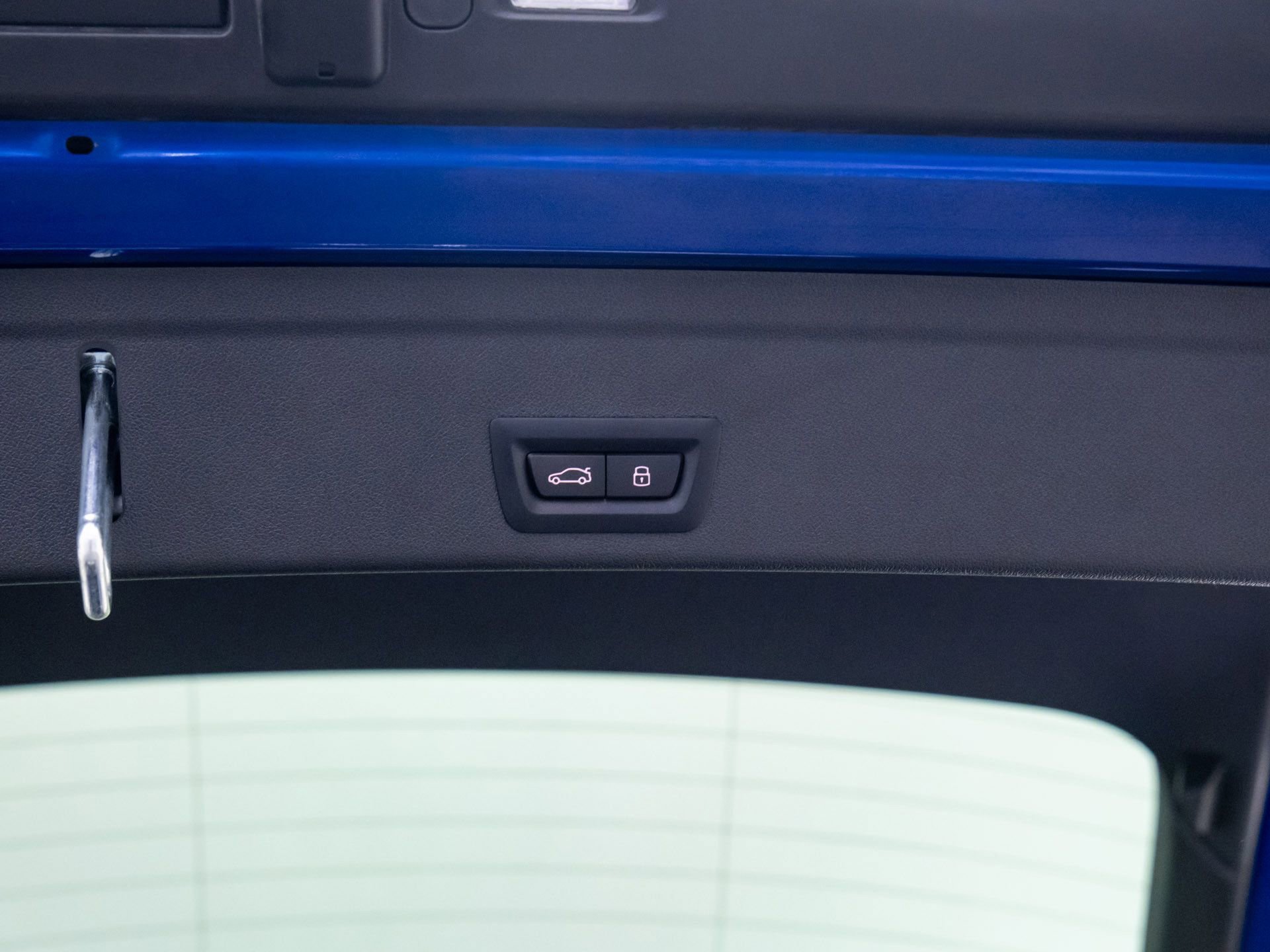 Certified 2025 BMW X6 M Competition w/ Executive Package image 32