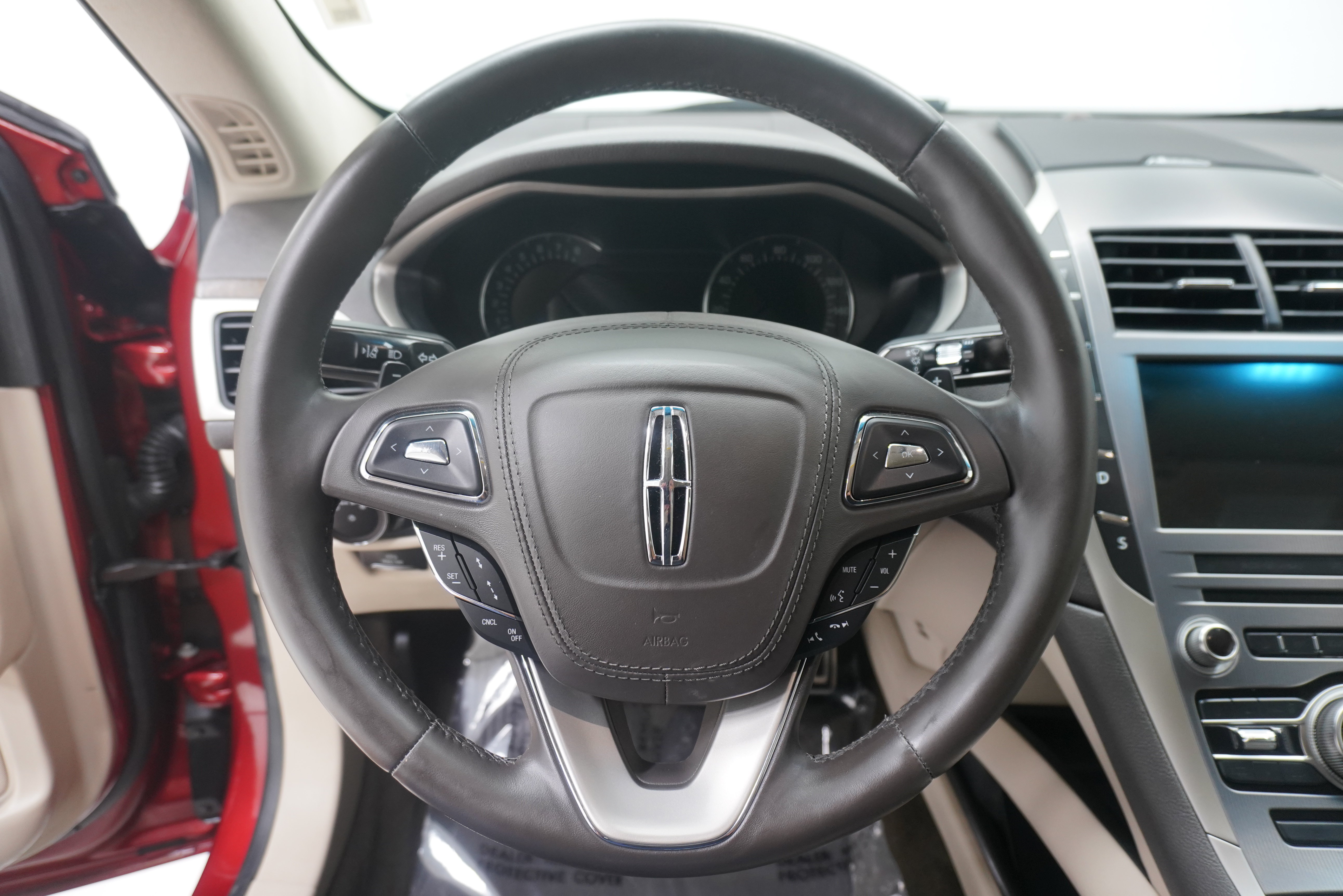 Used 2019 Lincoln MKZ Reserve w/ Reserve Plus Package FWD image 19