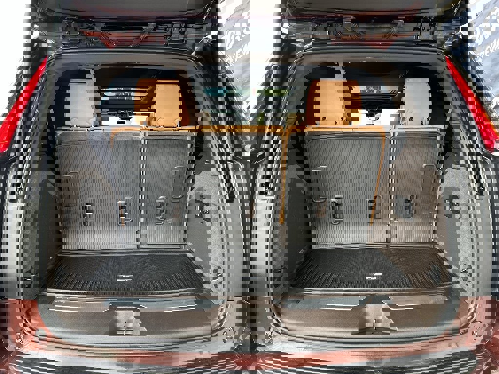 Used 2022 Cadillac Escalade Sport w/ Touring Package image 16