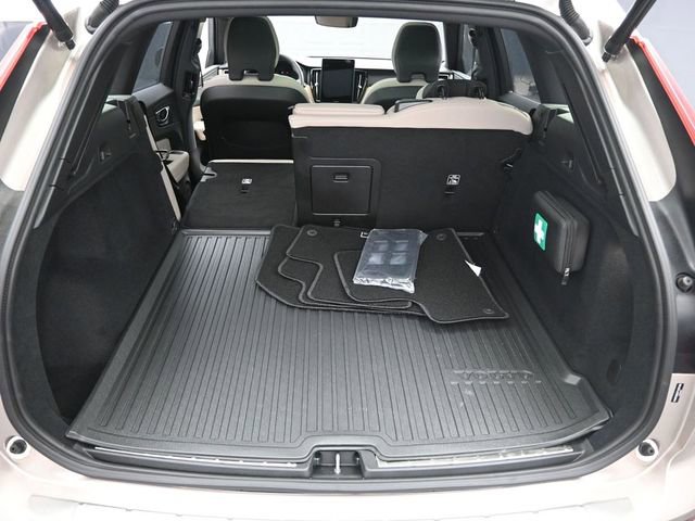 Used 2026 Volvo XC60 B5 Plus w/ Protection Package Premier image 24