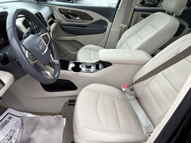 Used 2022 GMC Terrain Denali w/ Denali Premium Package image 9