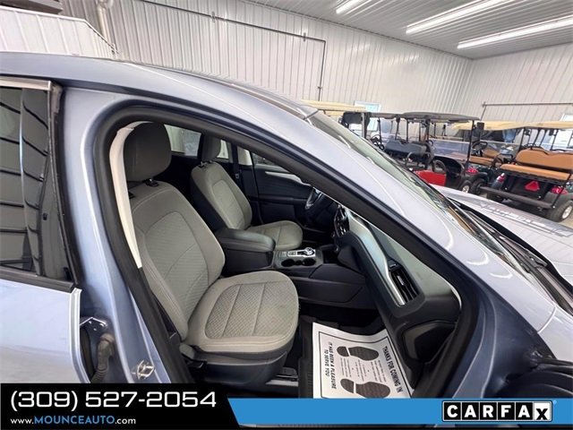 Used 2022 Ford Escape SE image 5