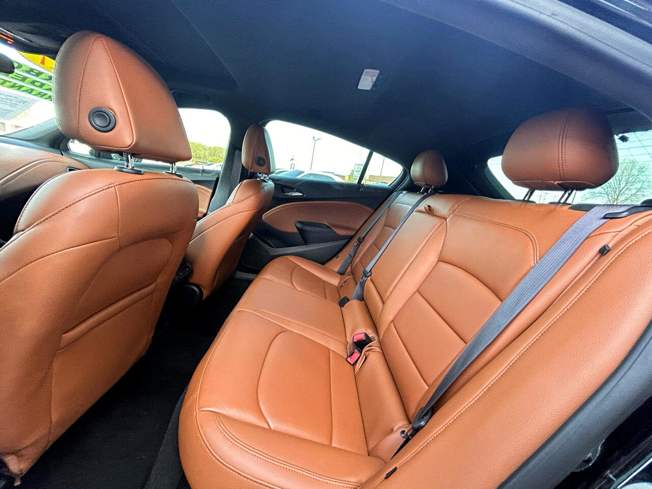 Used 2017 Chevrolet Cruze Premier image 11