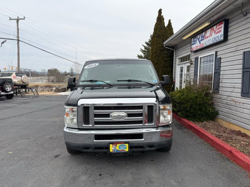 Used 2014 Ford E-350 and Econoline 350 XLT RWD image 5