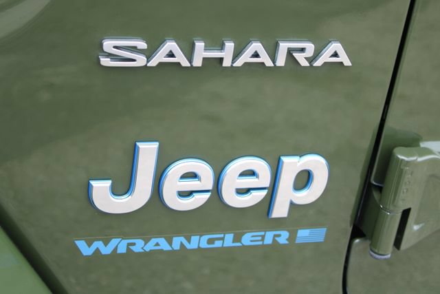 Used 2024 Jeep Wrangler Unlimited Sahara AWD/4WD image 9