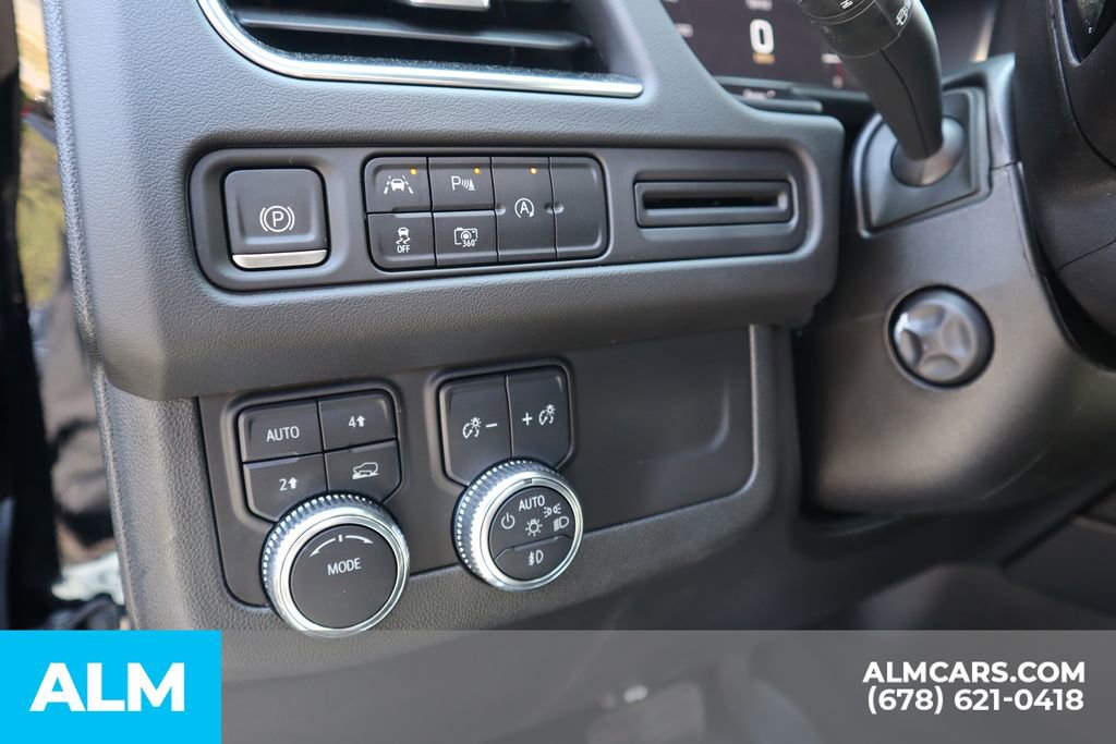 Used 2023 GMC Yukon SLT w/ SLT Premium Package AWD/4WD image 13