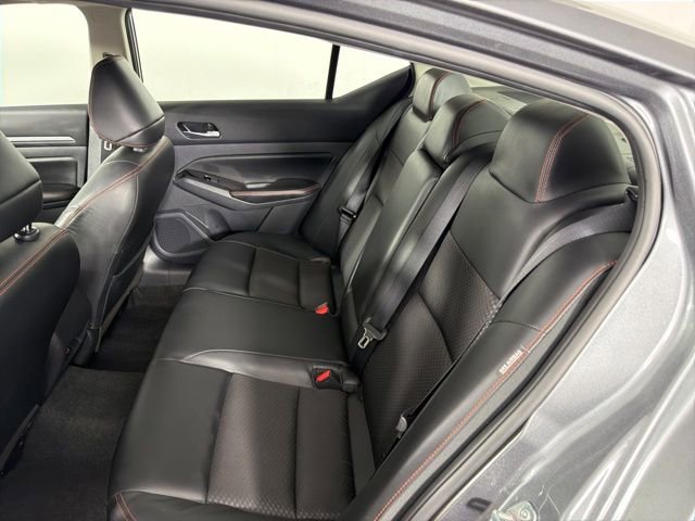 Used 2024 Nissan Altima 2.5 SR FWD image 28
