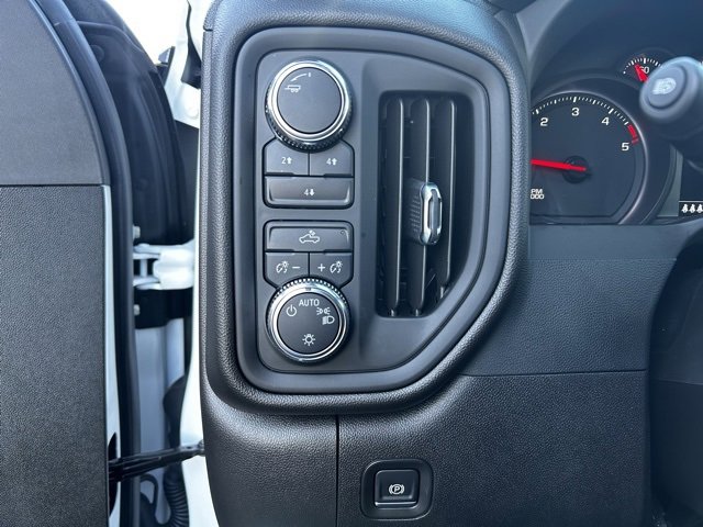 New 2024 GMC Sierra 2500 Pro image 16