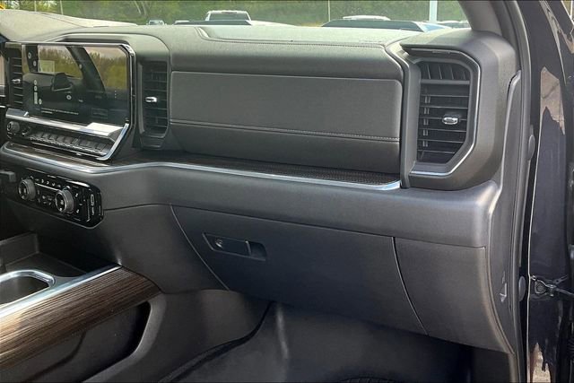 Used 2022 Chevrolet Silverado 1500 LT Trail Boss w/ Convenience Package II image 27