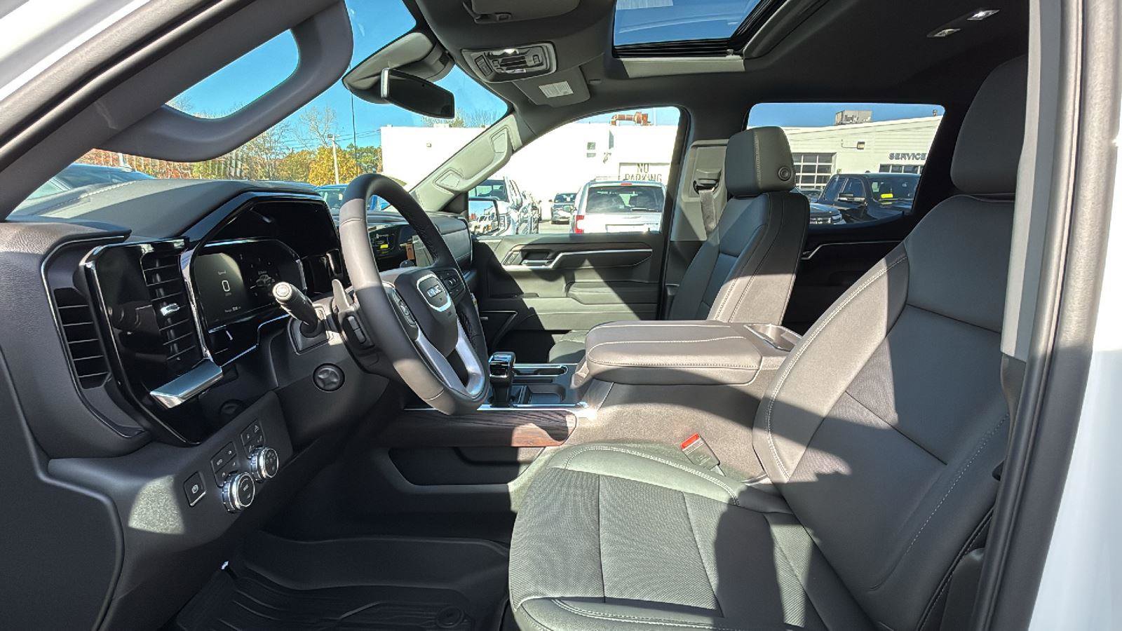 New 2026 GMC Sierra 1500 SLT w/ SLT Convenience Package image 24