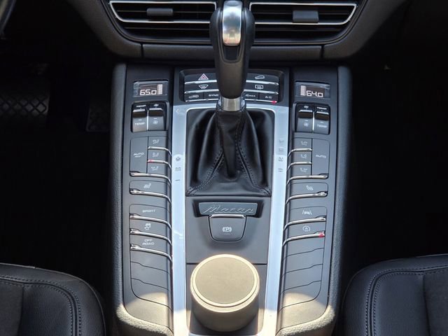 Used 2021 Porsche Macan image 14