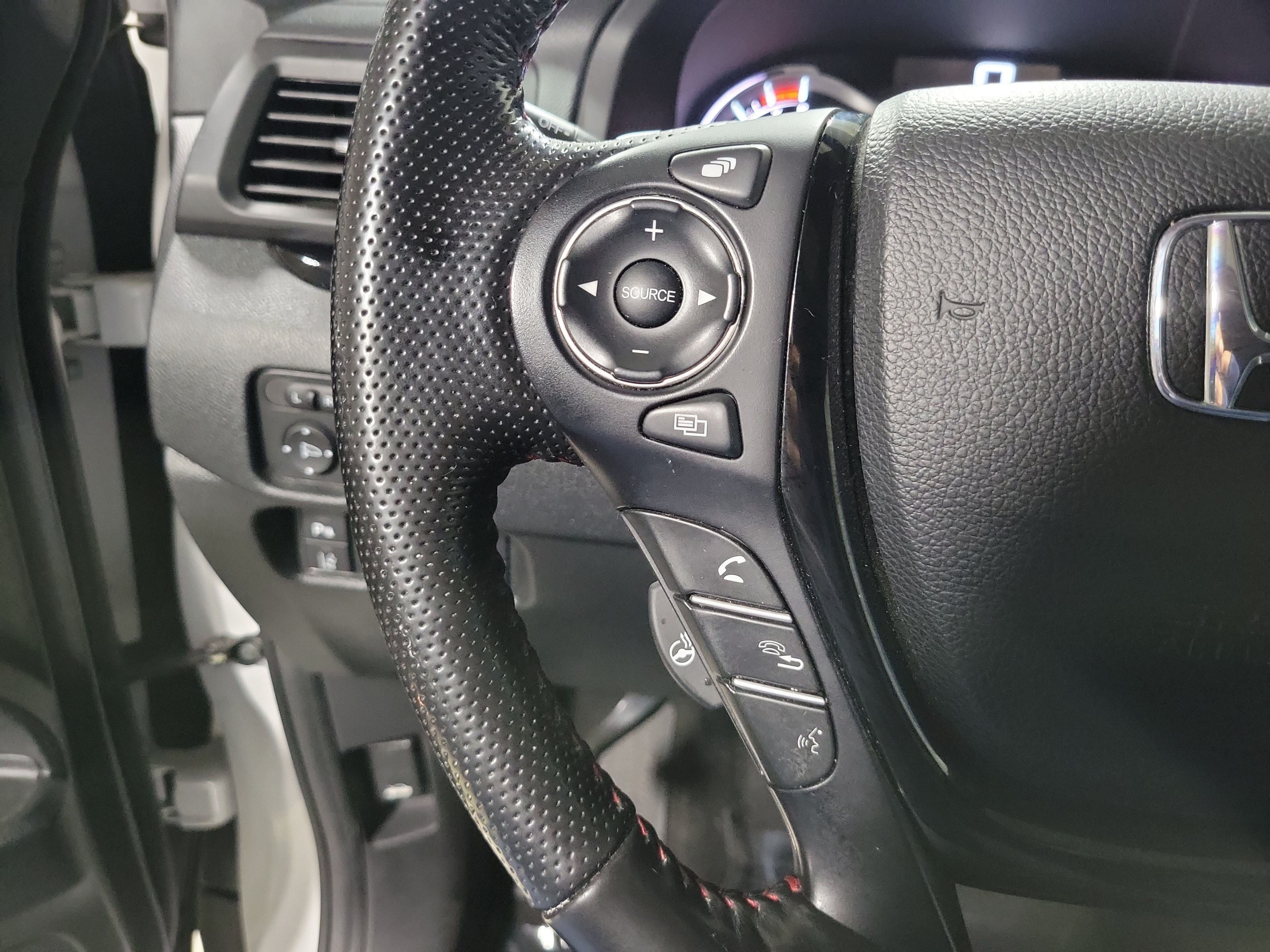 Certified 2023 Honda Ridgeline Black Edition image 25