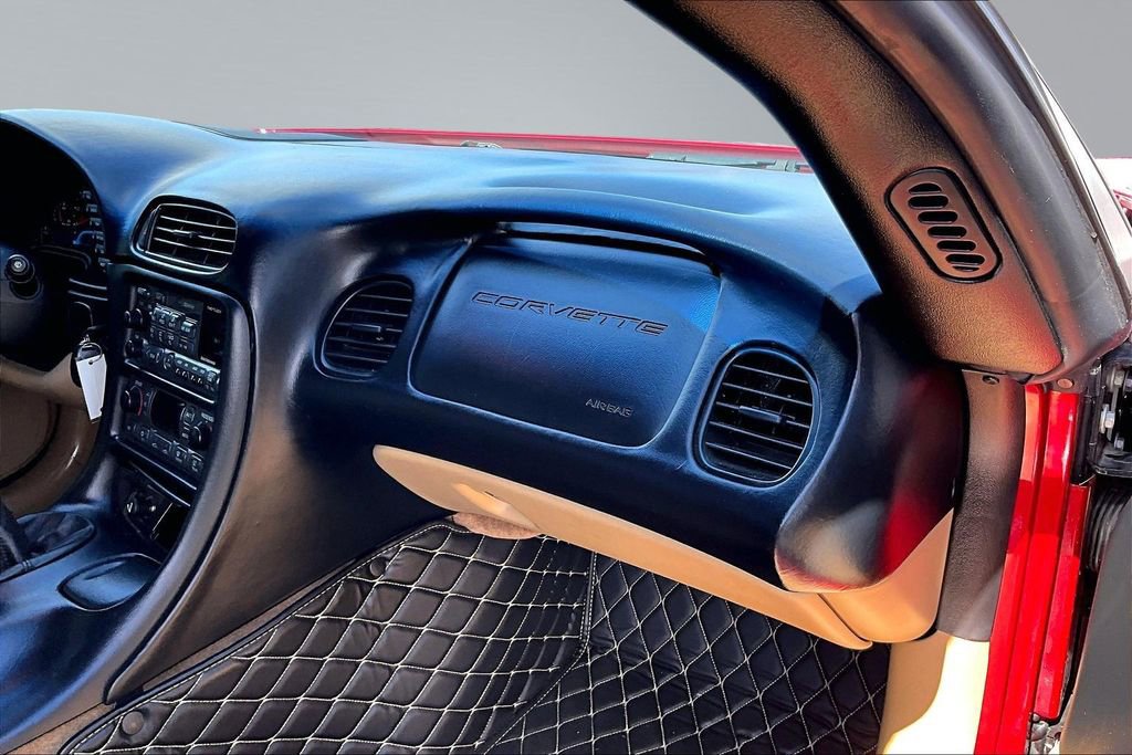 Used 2000 Chevrolet Corvette Coupe w/ Memory Pkg image 17