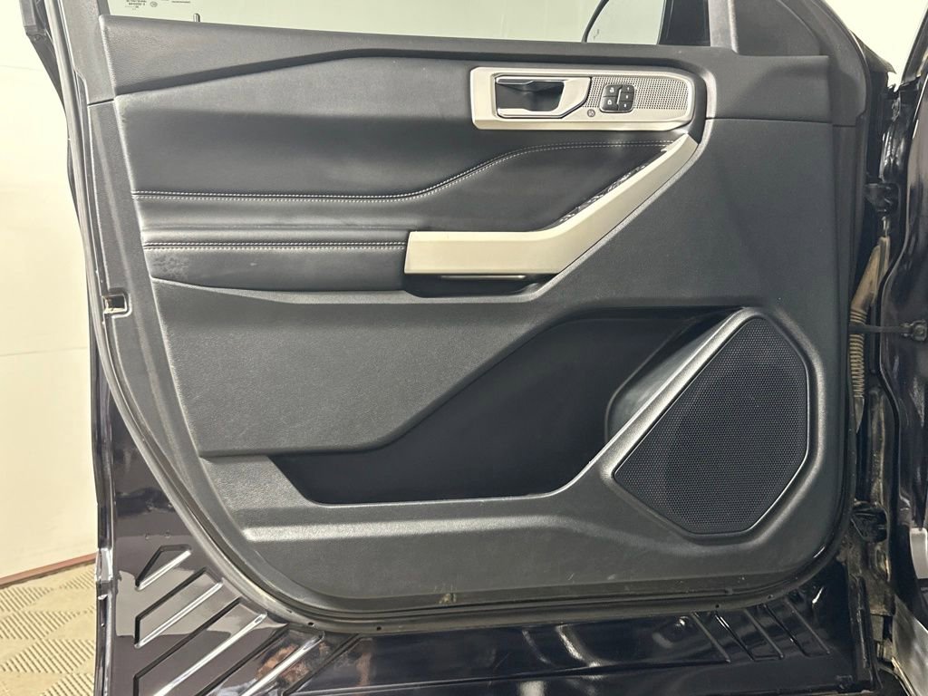 Used 2020 Ford Explorer Limited w/ Equipment Group 310A image 18