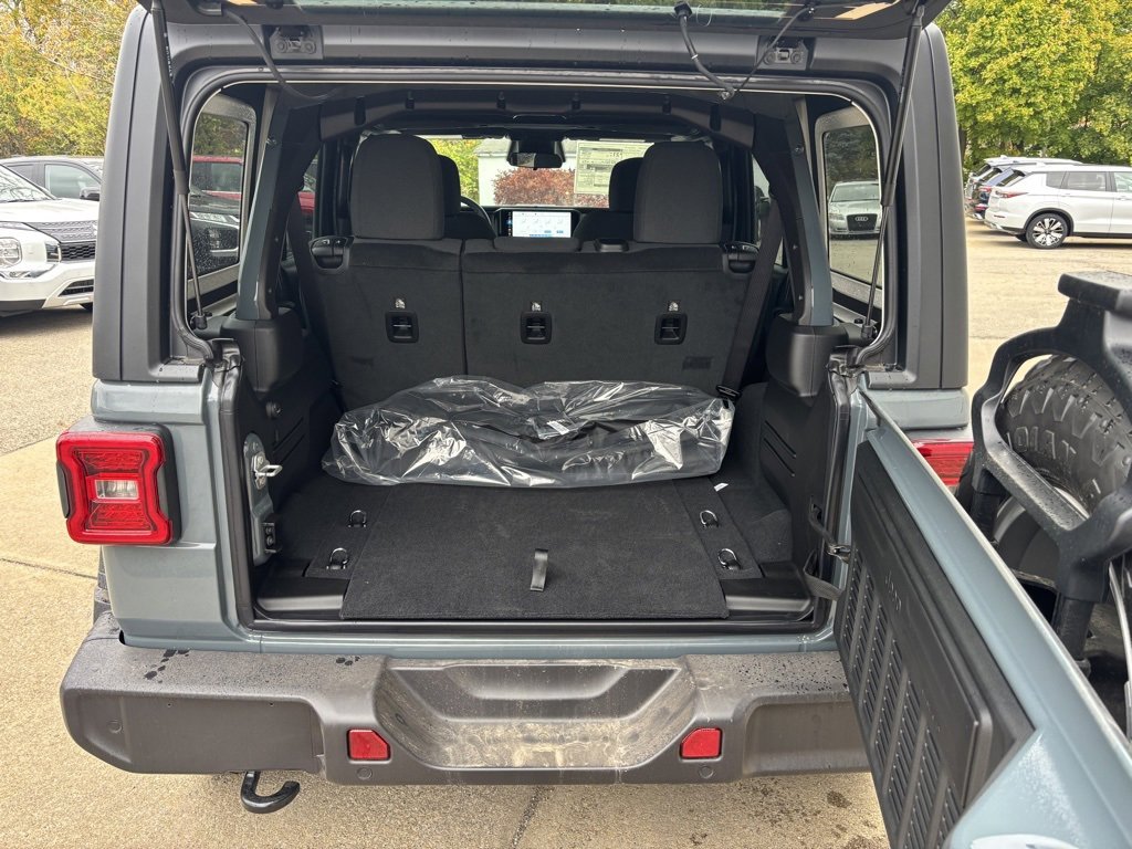 New 2026 Jeep Wrangler Sahara image 34