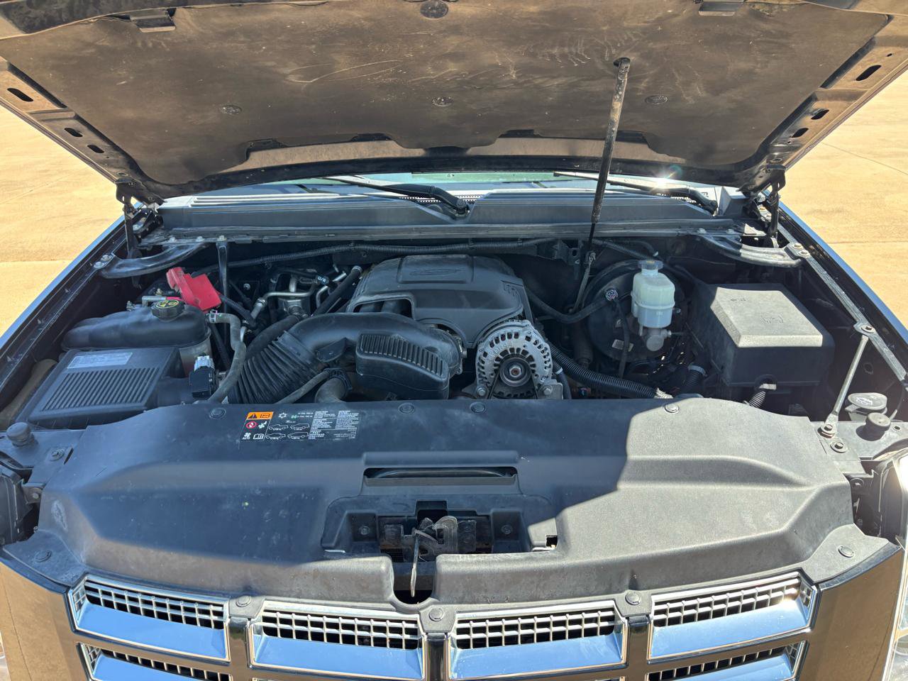Used 2014 Cadillac Escalade Luxury RWD image 24