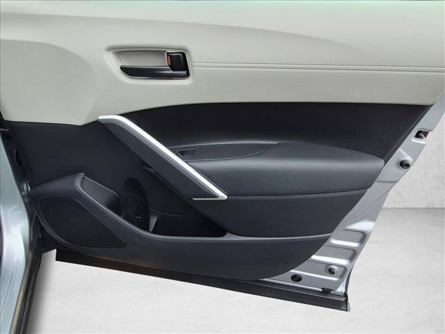 Used 2025 Toyota Corolla Cross L FWD image 27