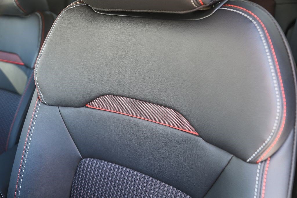 New 2026 Nissan Kicks SR FWD image 40