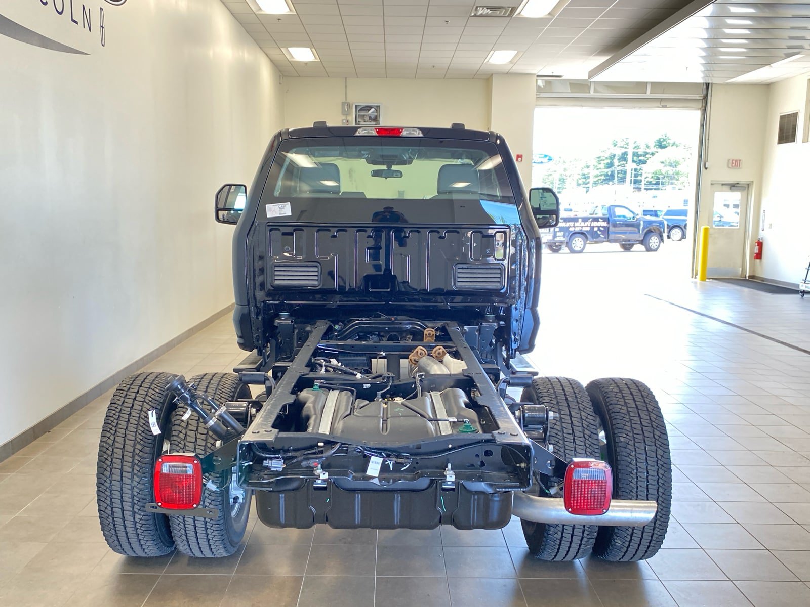 New 2026 Ford F350 XL w/ XL Chrome Package AWD/4WD image 6