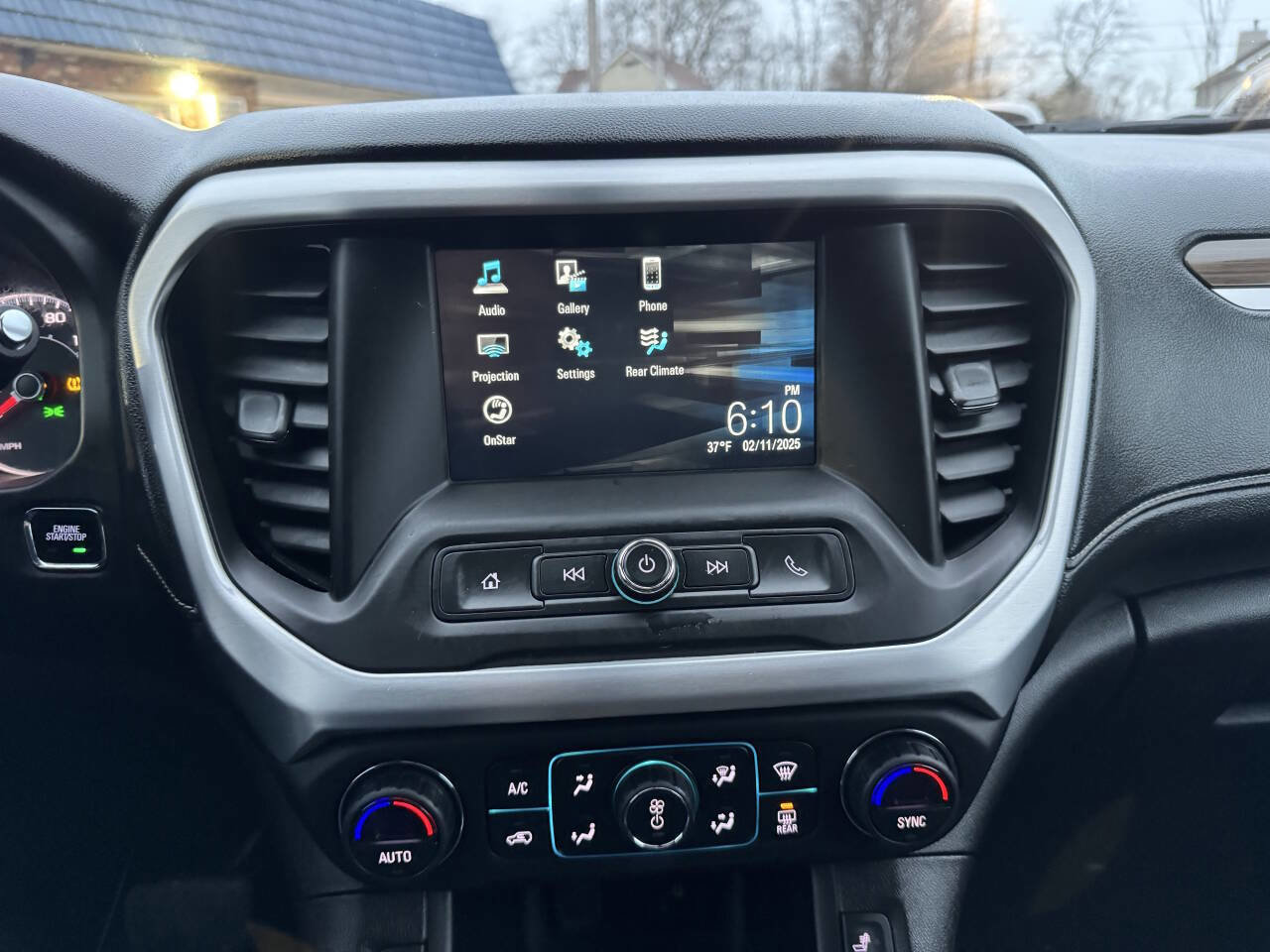 Used 2017 GMC Acadia SLE FWD image 49