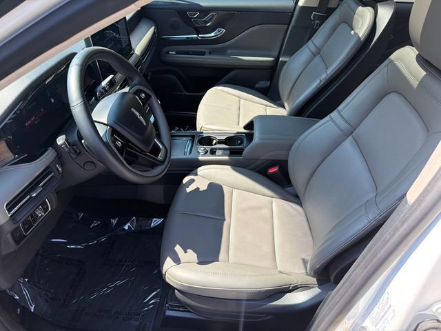 Used 2024 Lincoln Corsair Reserve w/ Equipment Group 201A FWD image 11
