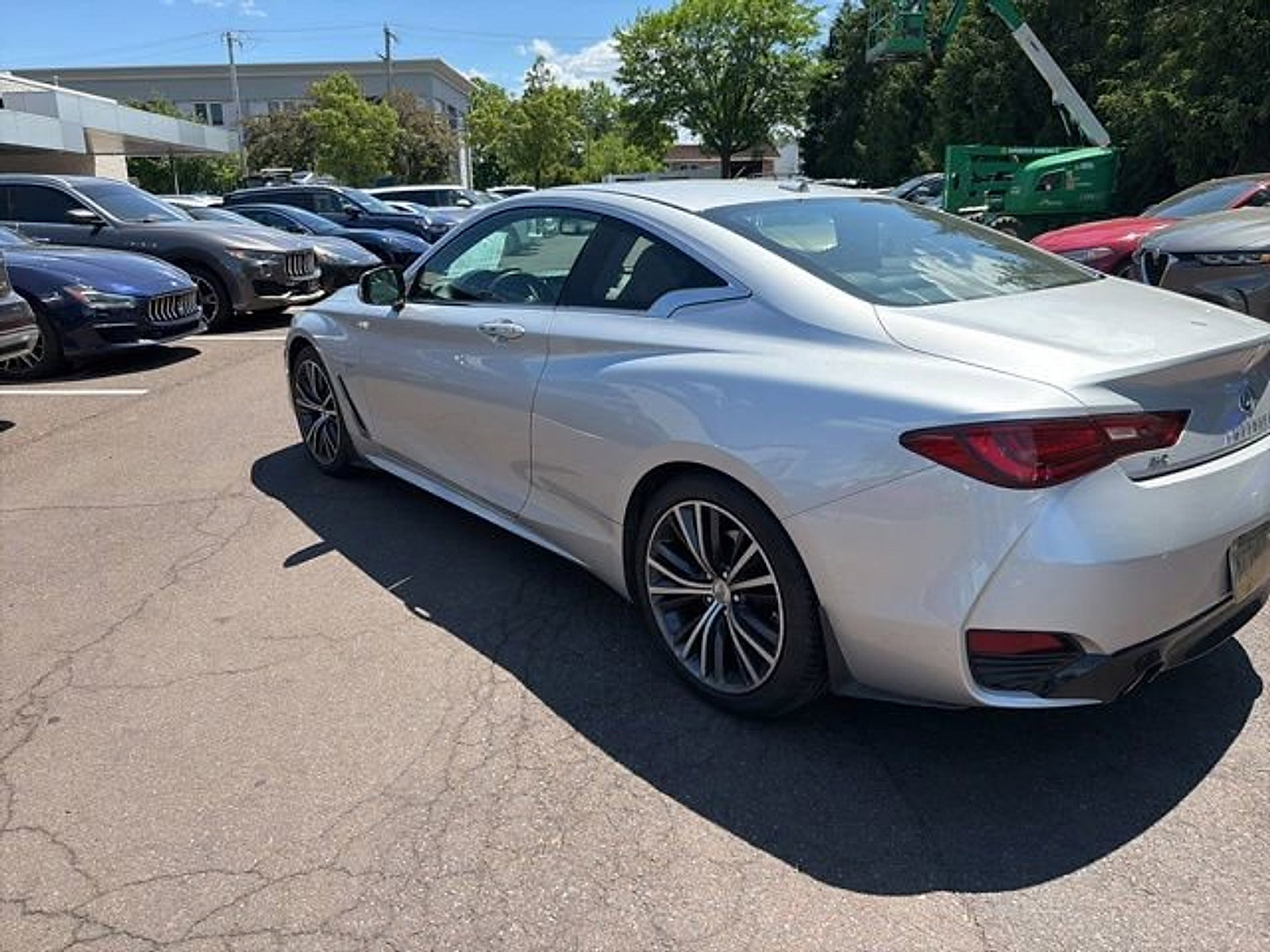 Used 2019 INFINITI Q60 3.0t Luxe w/ Essential Package AWD/4WD image 6