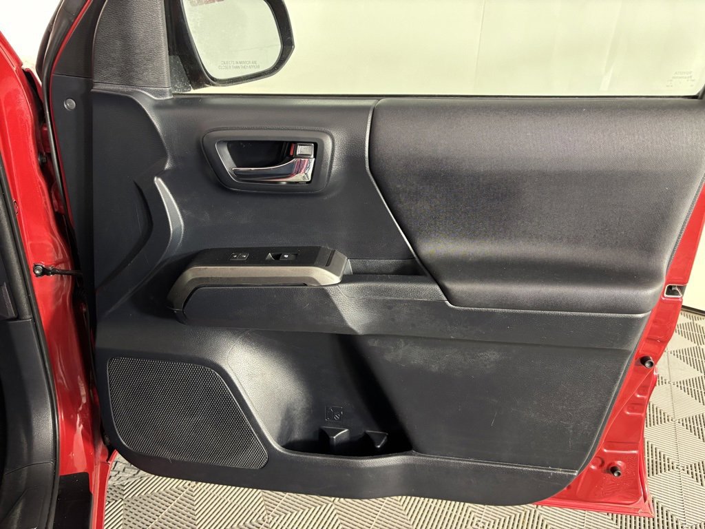 Used 2017 Toyota Tacoma TRD Off-Road w/ Tow Package image 35