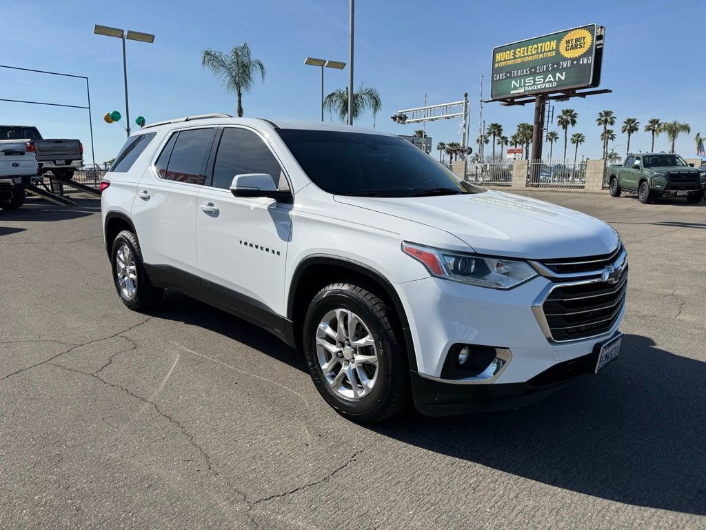Used 2021 Chevrolet Traverse LT