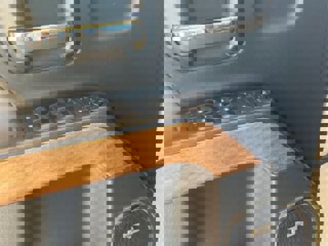 Used 2015 Chevrolet Silverado 2500 LTZ w/ Duramax Plus Package image 13