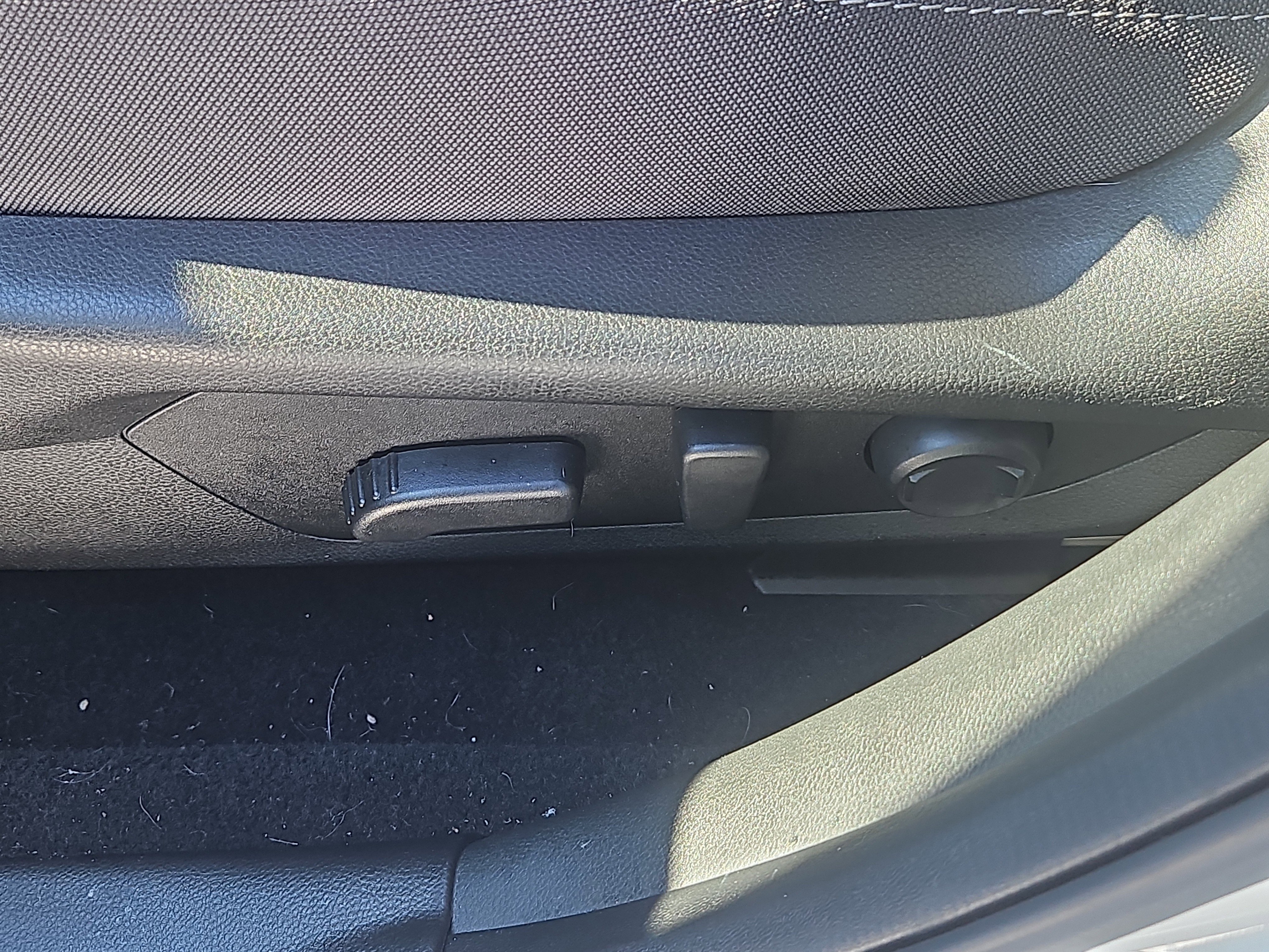 Certified 2025 Subaru Crosstrek 2.0i Premium image 13