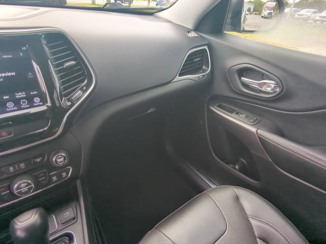 Used 2019 Jeep Cherokee Limited FWD image 18
