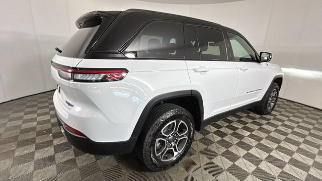 Used 2022 Jeep Grand Cherokee Trailhawk AWD/4WD image 2