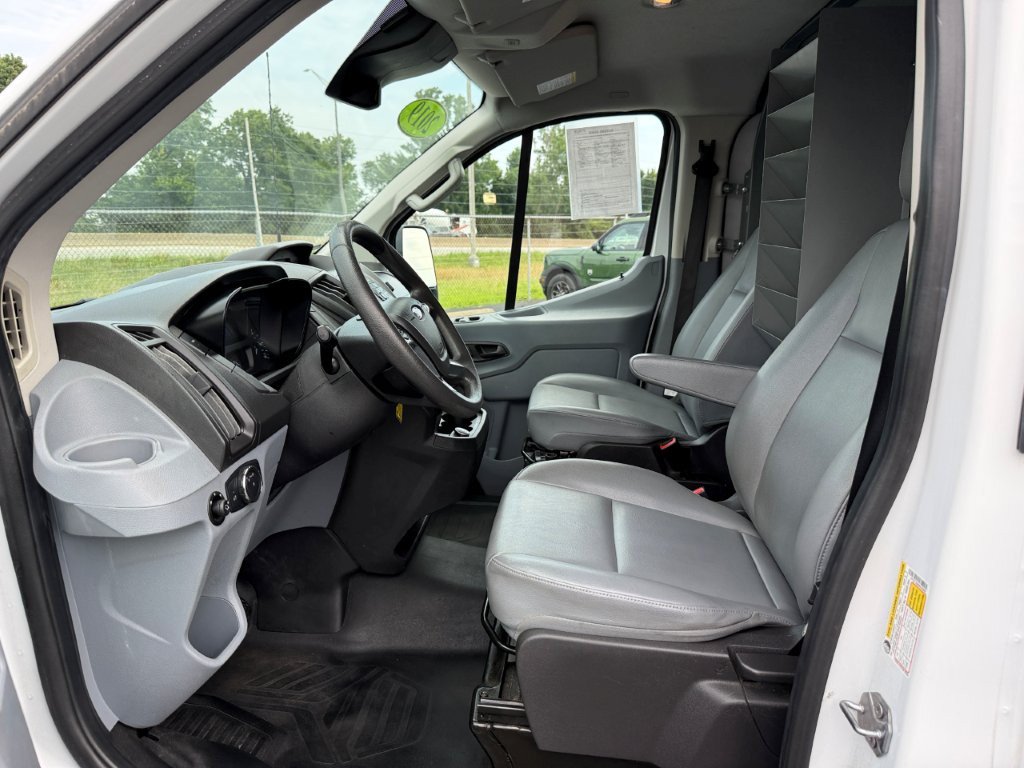 Used 2019 Ford Transit 150 130 Low Roof RWD image 16