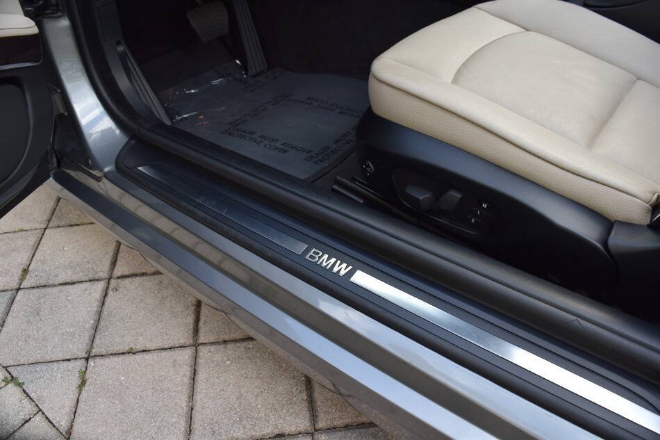 Used 2013 BMW 328i Convertible RWD image 46