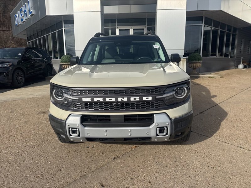 Used 2025 Ford Bronco Sport Badlands w/ Badlands Tech Package image 2