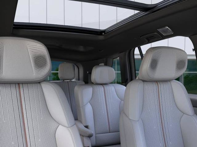 New 2027 Cadillac Vistiq Luxury AWD/4WD image 24