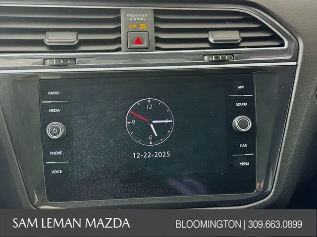 Used 2021 Volkswagen Tiguan SE image 14