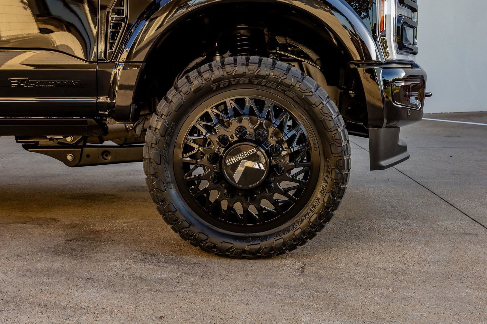 Used 2026 Ford F450 King Ranch w/ Chrome Package image 12