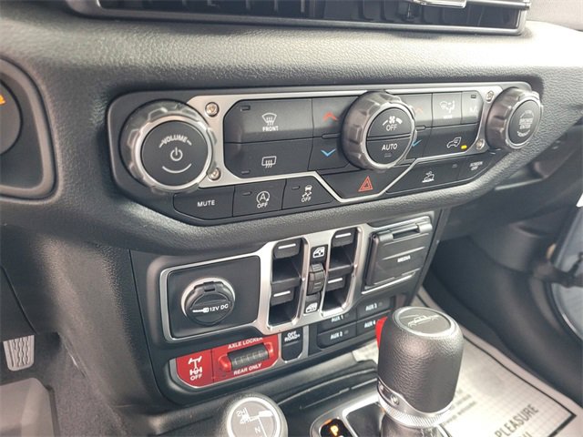 New 2025 Jeep Gladiator Sport image 23