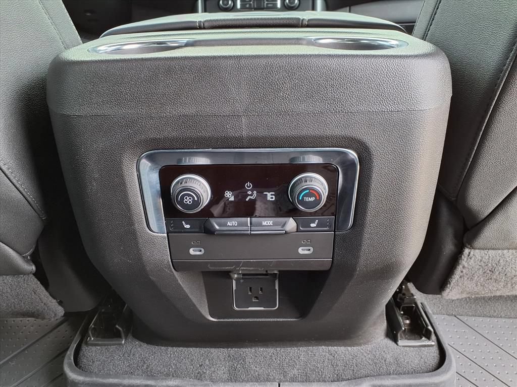 Used 2024 Chevrolet Tahoe Premier RWD image 14