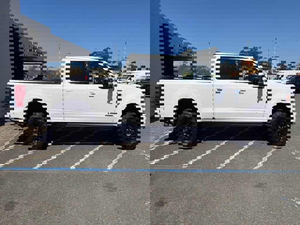 Used 2022 Ford F250 Lariat w/ Tremor Off-Road Package image 23