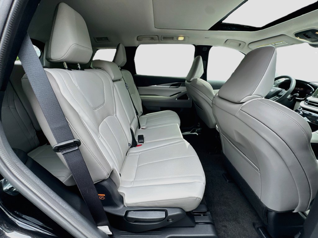 New 2027 INFINITI QX60 Luxe w/ Cargo Package FWD image 30