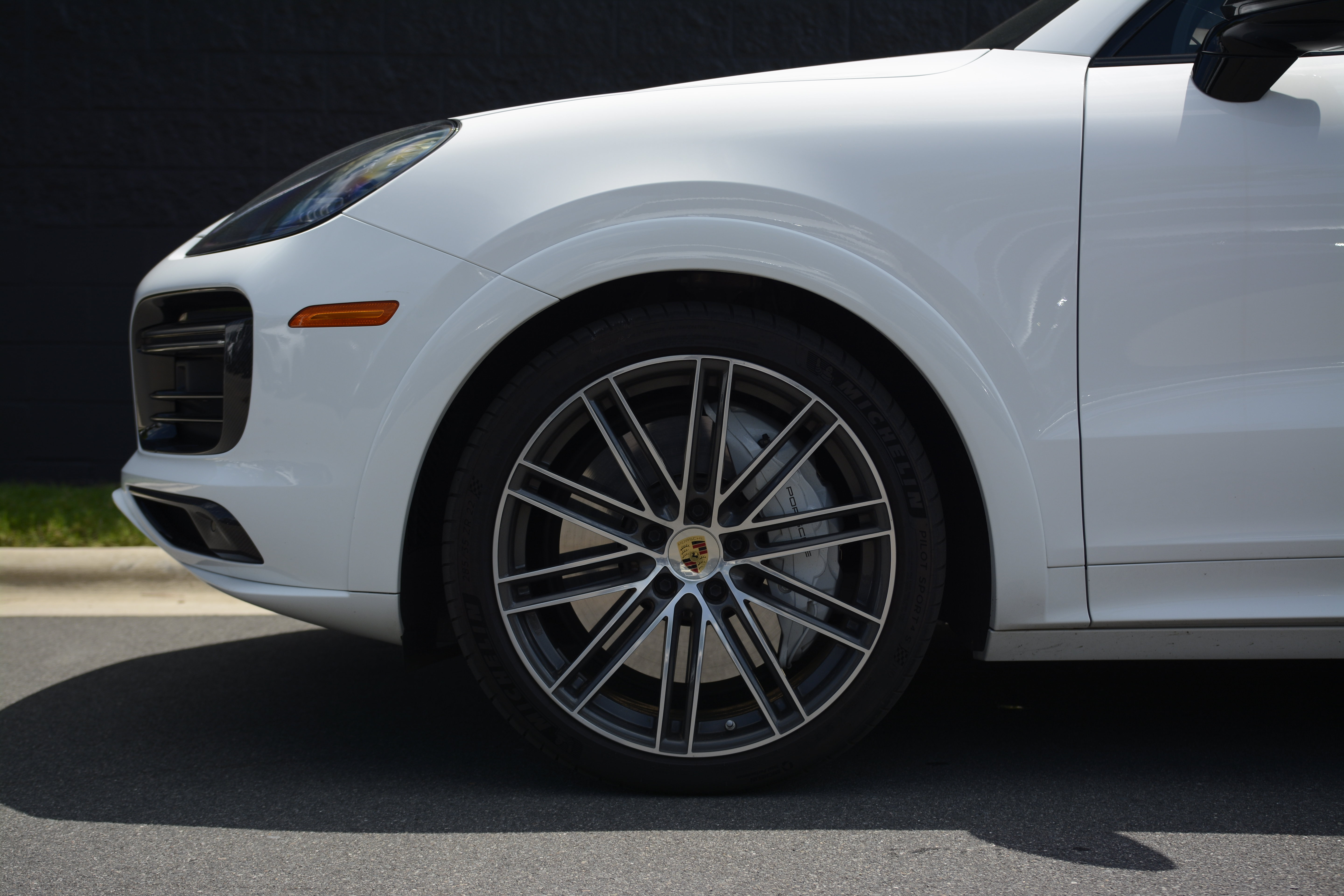 Certified 2023 Porsche Cayenne Turbo AWD/4WD image 46