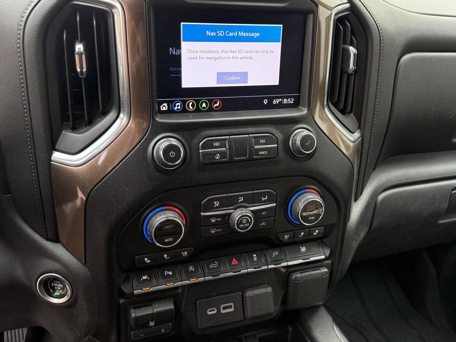 Used 2019 Chevrolet Silverado 1500 High Country AWD/4WD image 21