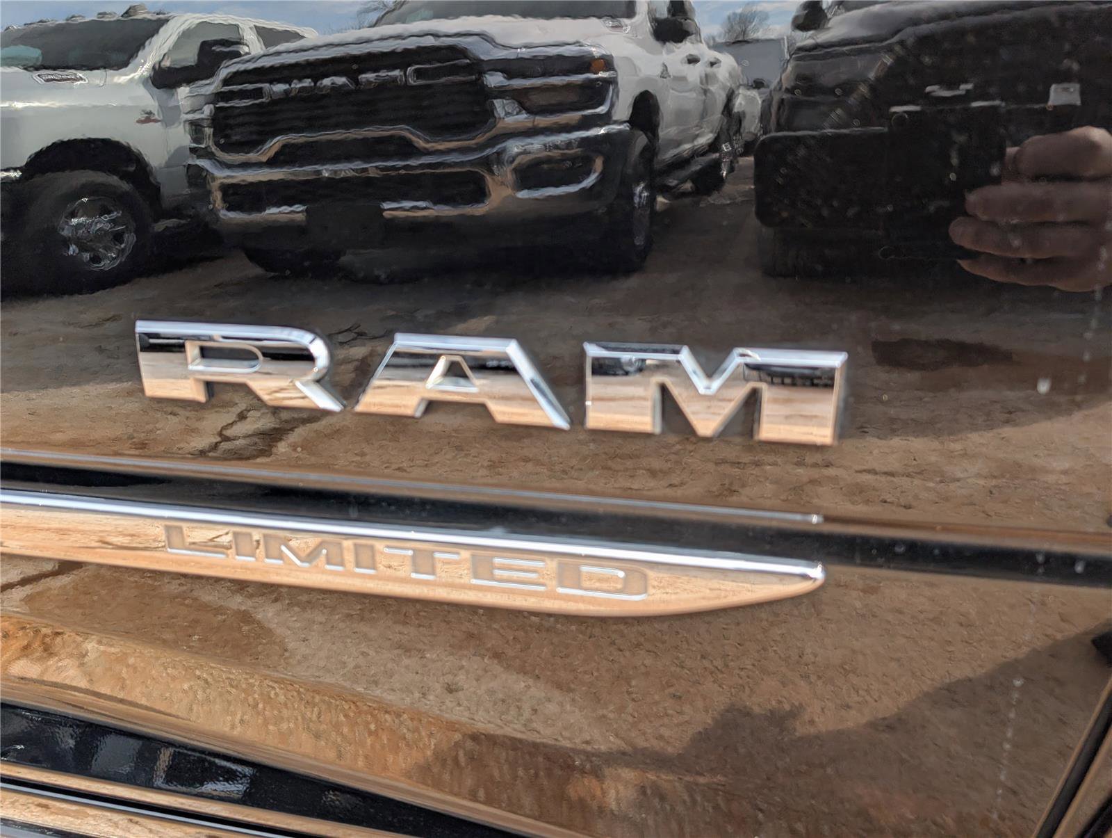 Used 2023 RAM 2500 Limited image 12