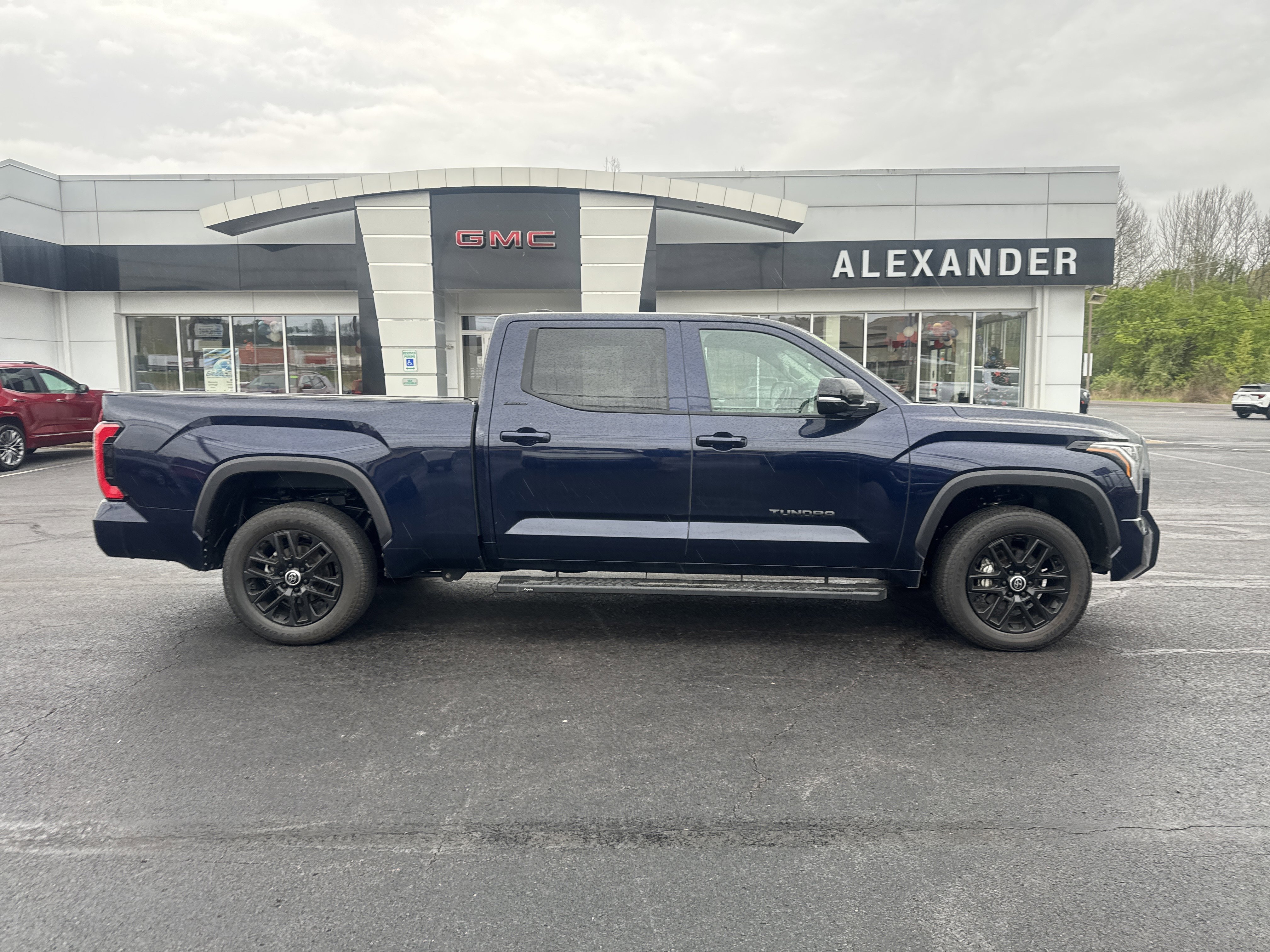 Used 2024 Toyota Tundra Limited AWD/4WD image 2