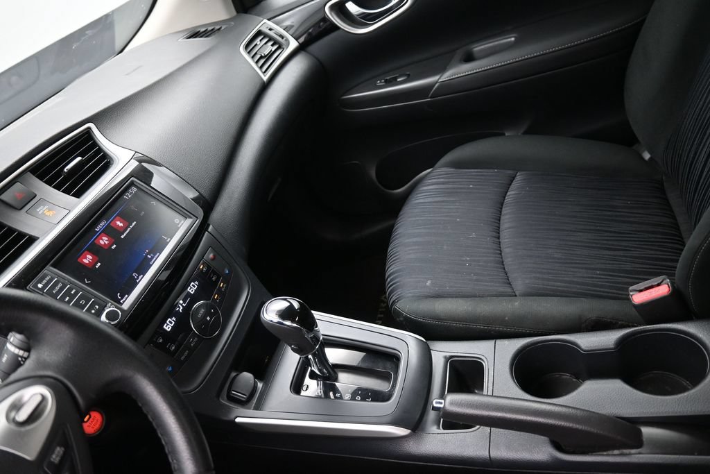 Used 2019 Nissan Sentra SV FWD image 19
