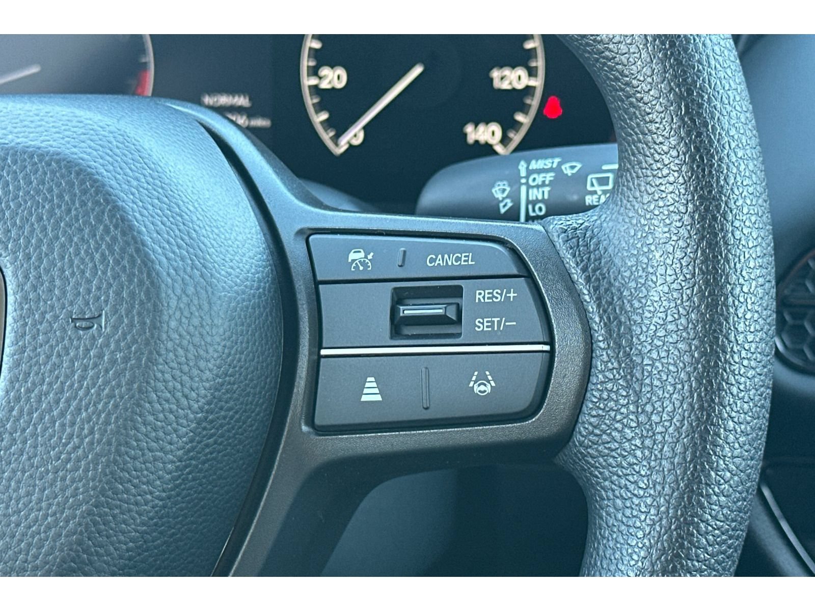 Used 2027 Honda HR-V LX image 39