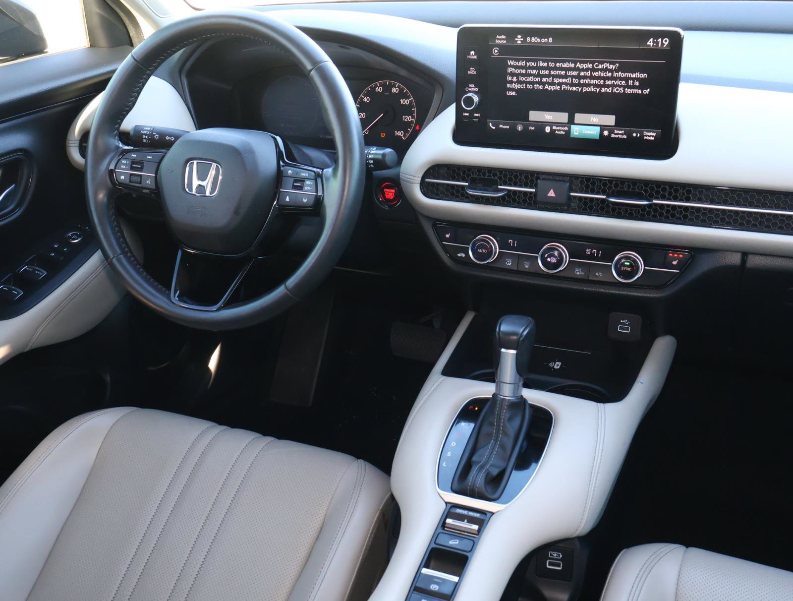 Used 2023 Honda HR-V EX-L image 10
